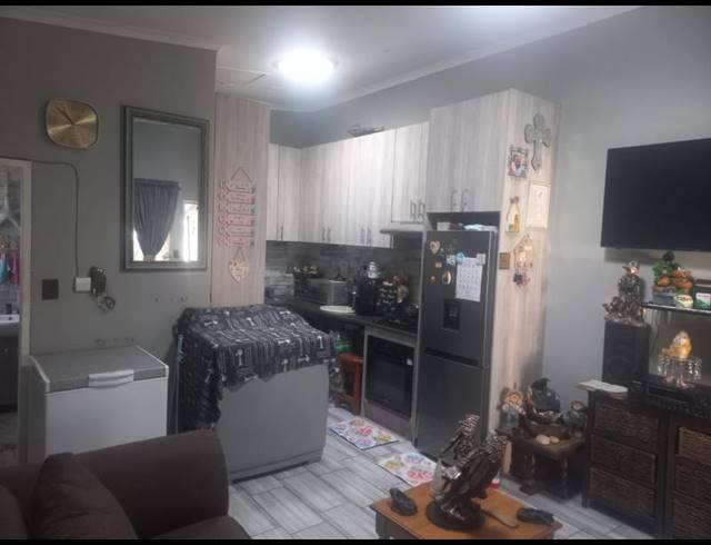 2 BEDROOM HOUSE FOR SALE IN ELSPARK